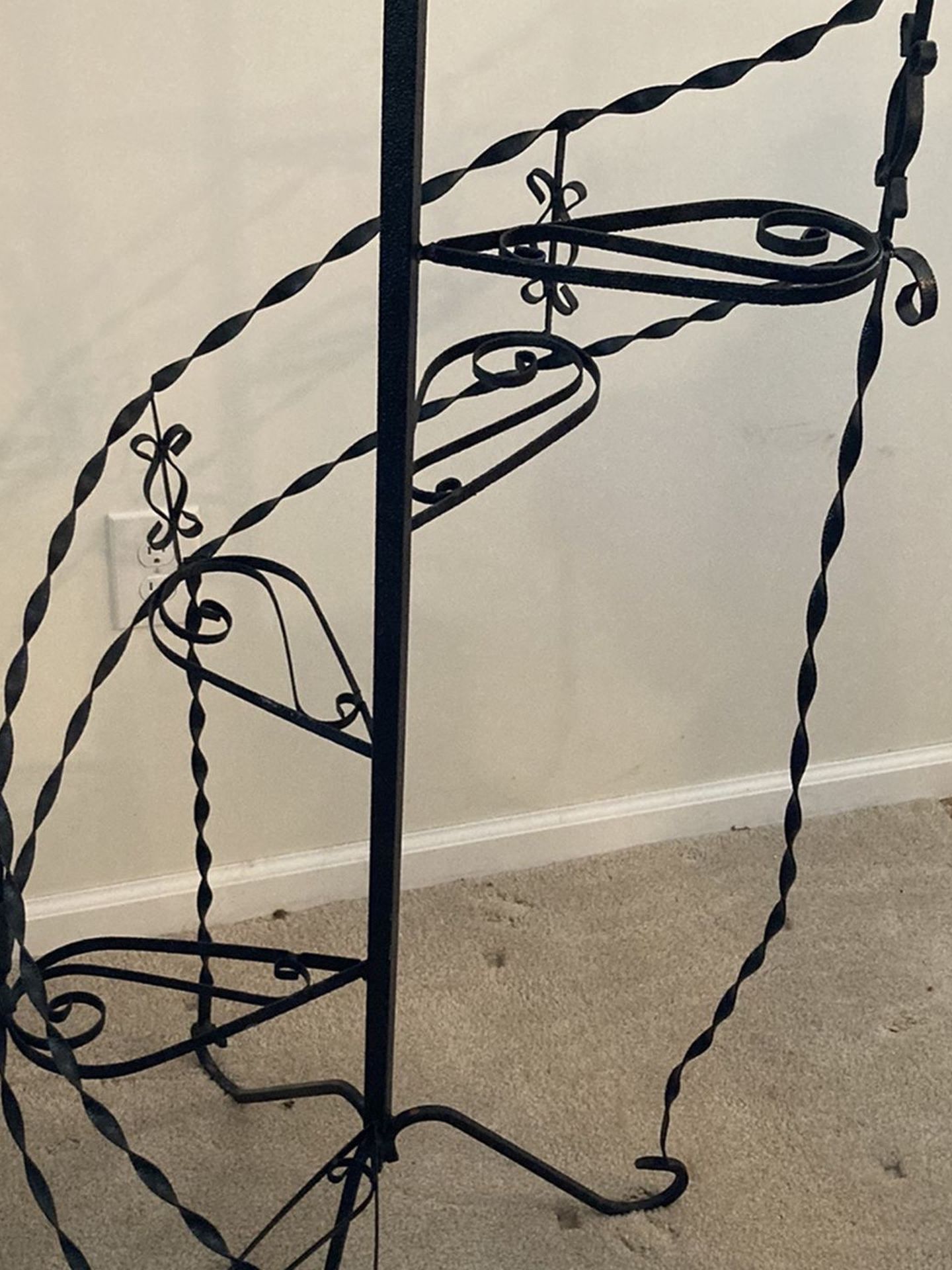 Metal Plant Stand