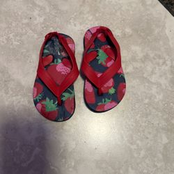Toddler girl, flip-flops, size 7