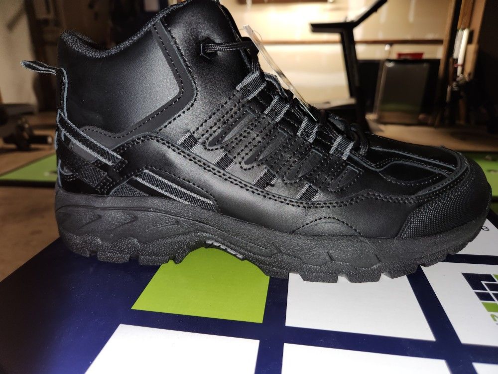 SRMAX Slip Resistent Work Boot