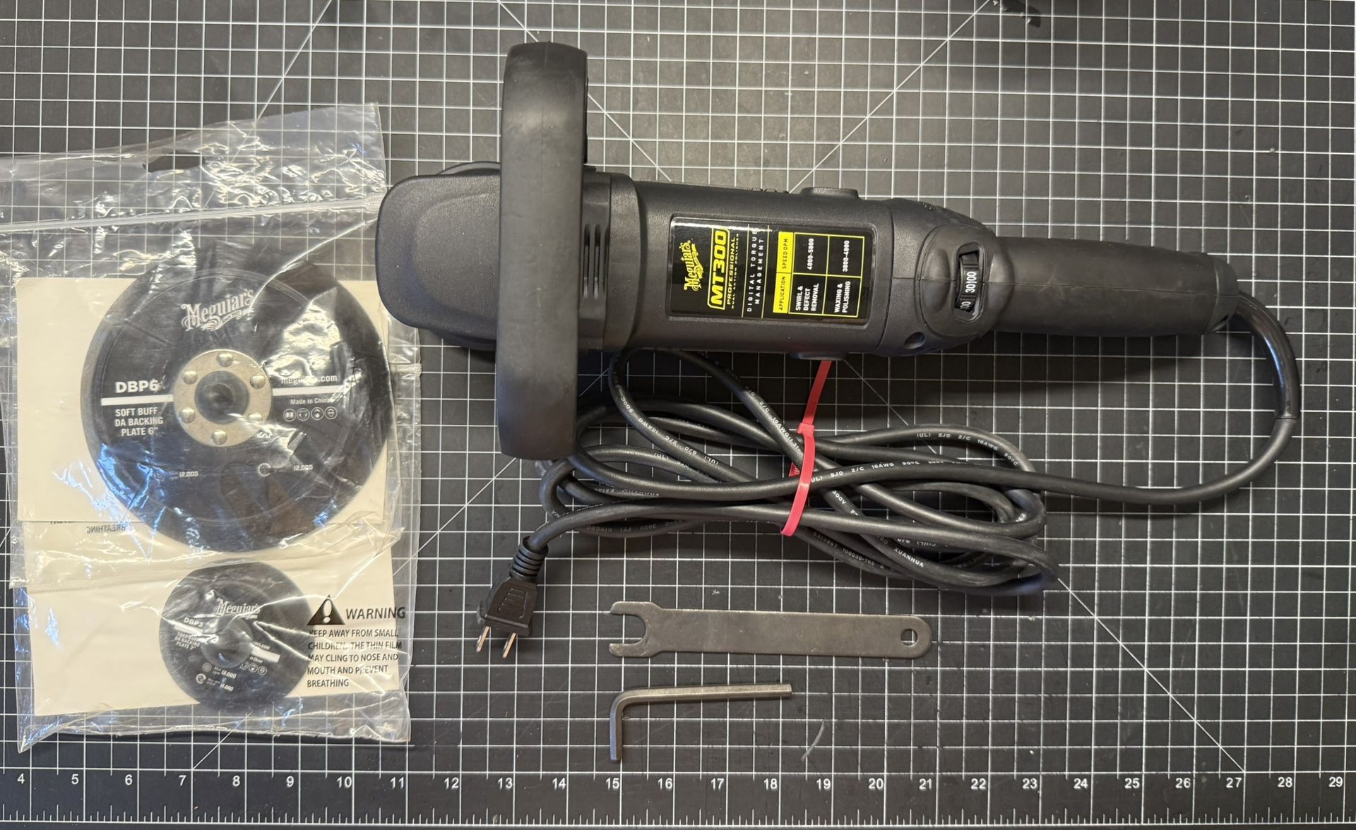 Meguiar’s MT300 Variable Speed Dual Action Polisher, Car Scratch Remover