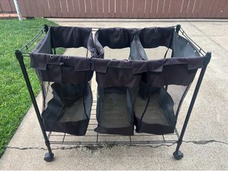Laundry sorter