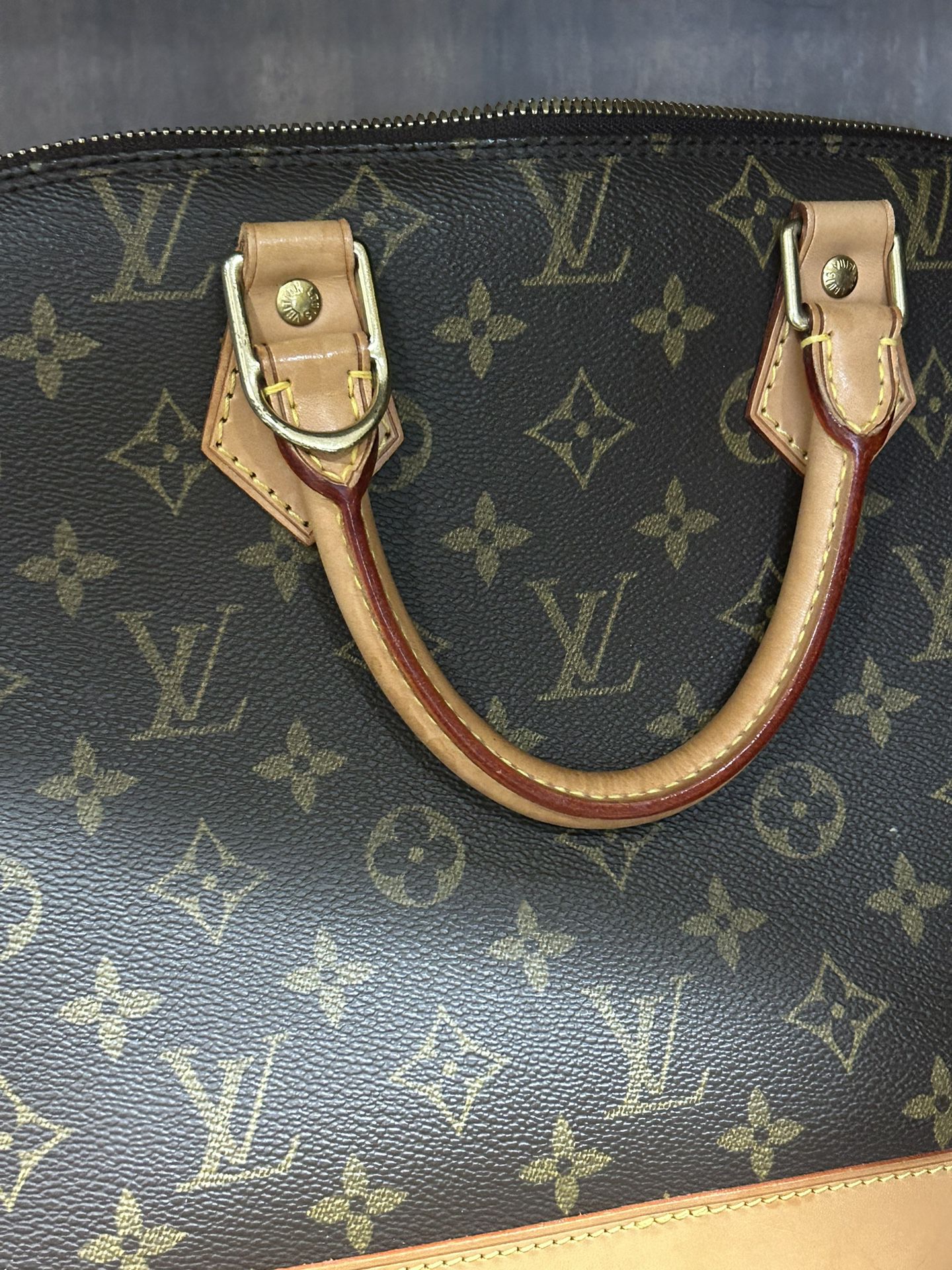 Louis Vuitton Onthego PM for Sale in Rancho Cucamonga, CA - OfferUp