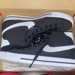 New Nikes Size 9 Women 