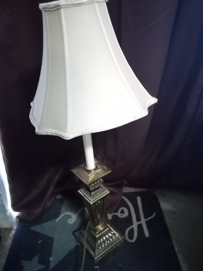 Vintage Stiffel Hollywood Regency Square Base Brass Table Lamps With Shades