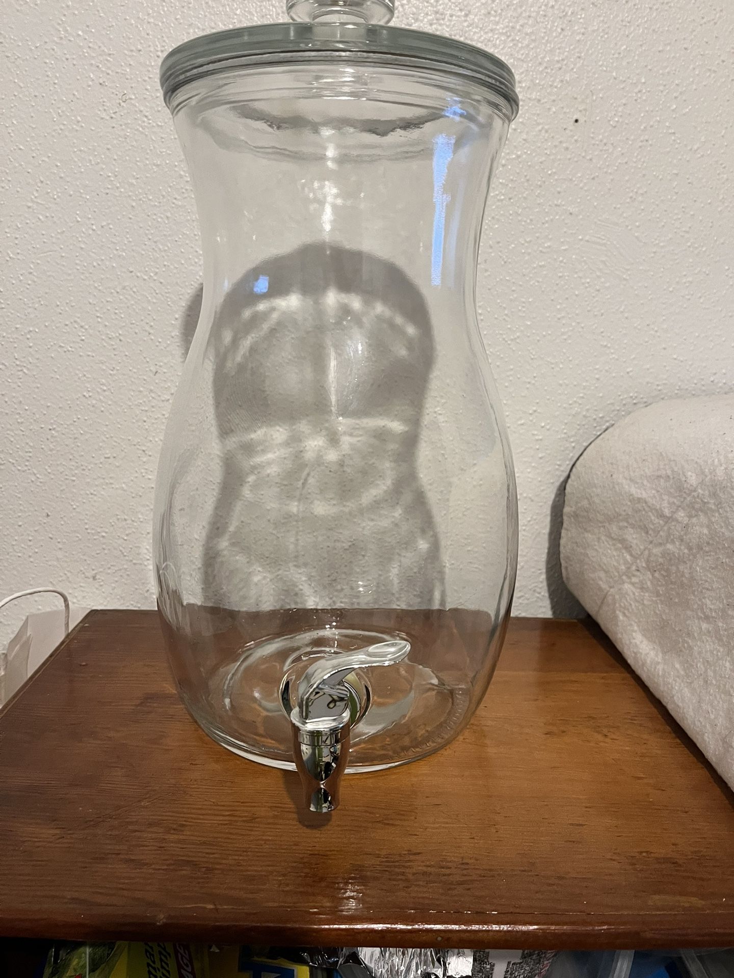 Glass Water Dispenser