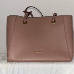 Michael Kors Tote