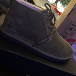 Ugg Shoes Size 8 120 OBO 