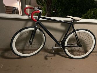 Solé Bike 700c Fixed Gear / Single Speed Bike