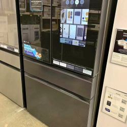 Bespoke Four-door Refrigerator Samsung Beverage Center 