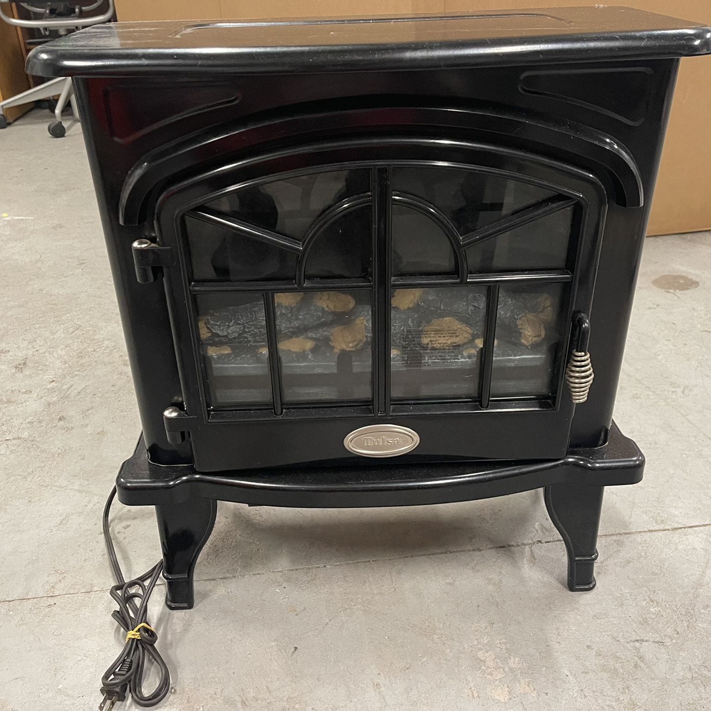 CROFTON Electric Fireplace Heater for Sale in The Bronx, New York - OfferUp