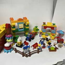 Lego Duplo Lot Multiple Sets Storage Big Farm Animals Cupcakes Tractor Cars