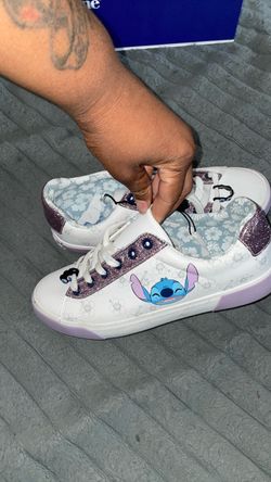 Stitch women shoes size 10
