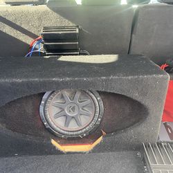 Sonido completo  , bocina 10 , kicker amp 600 .1 2 salidas , Epicentro