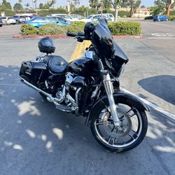 2015 Harley Davidson Street Glide FLHX