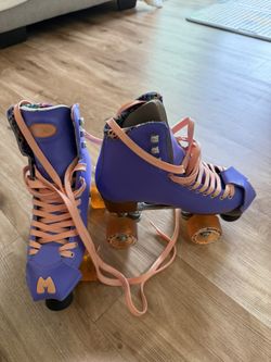 Moxi Beach Bunny roller skates, woman Size 6