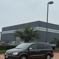 2012 Chrysler Town & Country