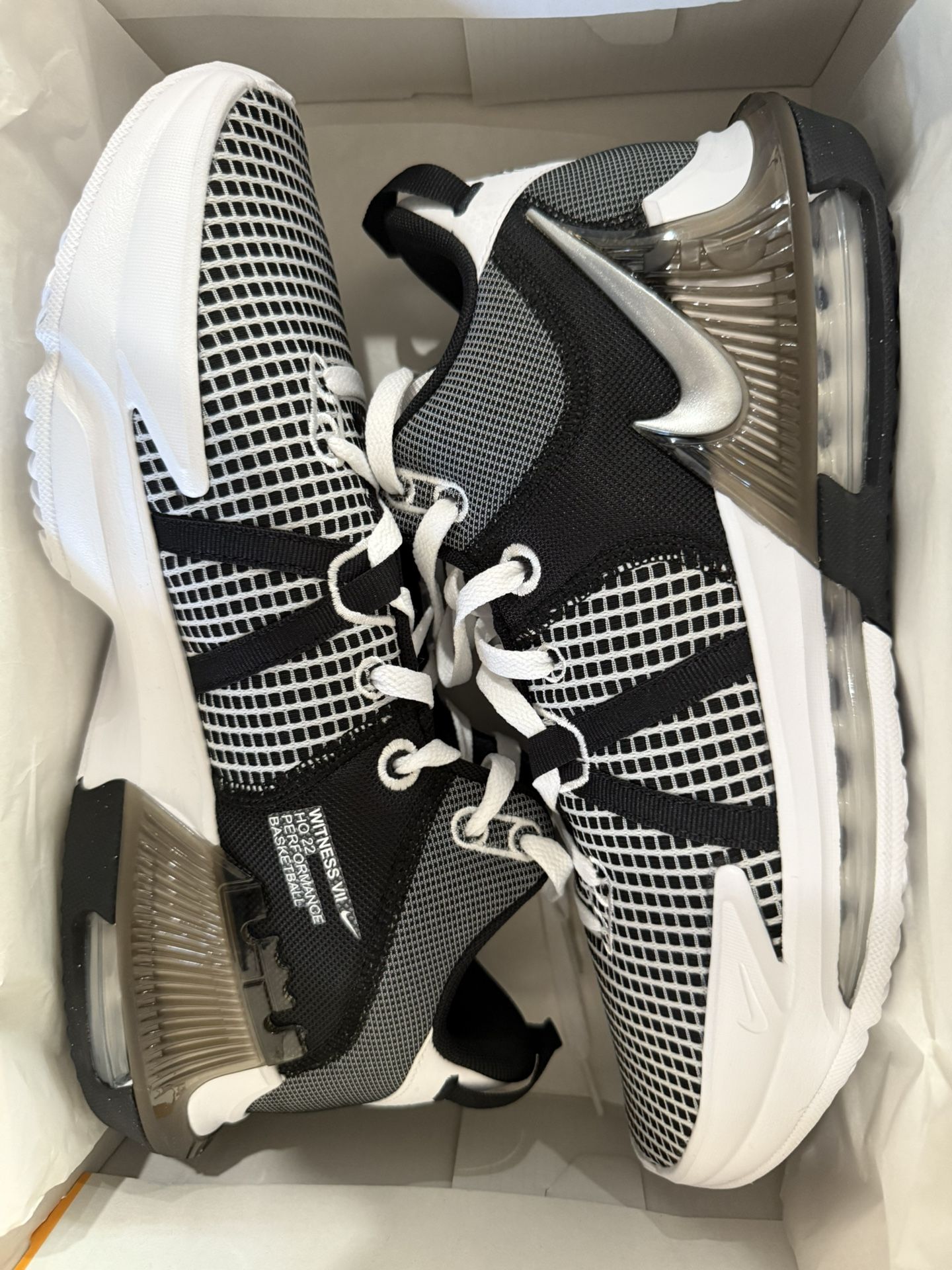 Labron 11 Men
