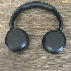 Black Headphones 