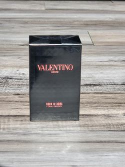Valentino Born In Roma Coral Fantasy