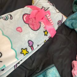 Hello kitty blanket 