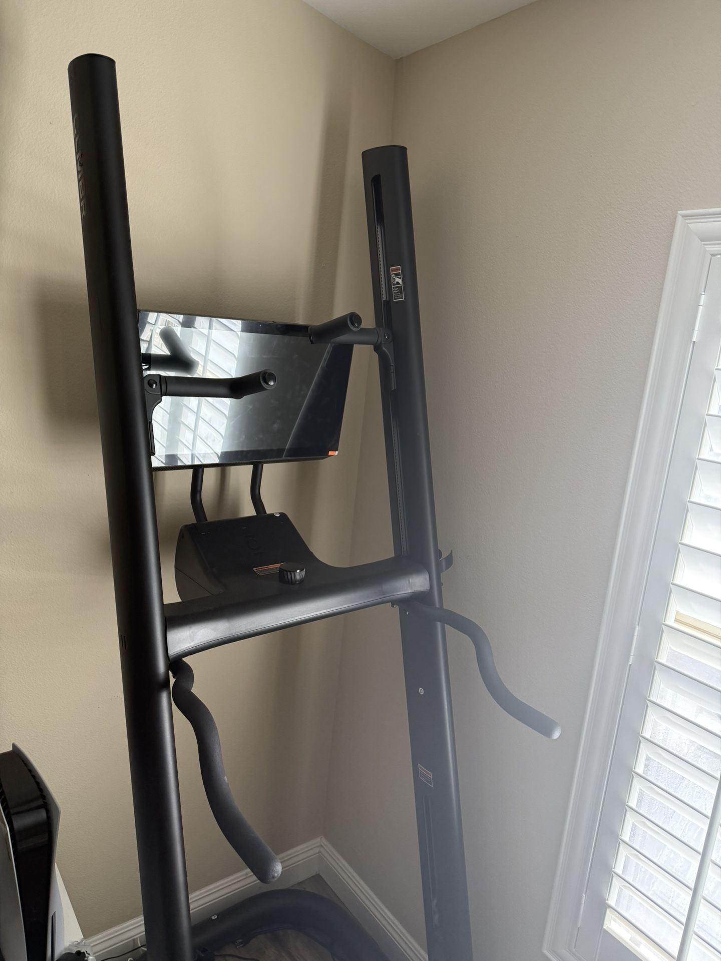 CLMBR - Gym equipment, exercise machine Model CLCN21