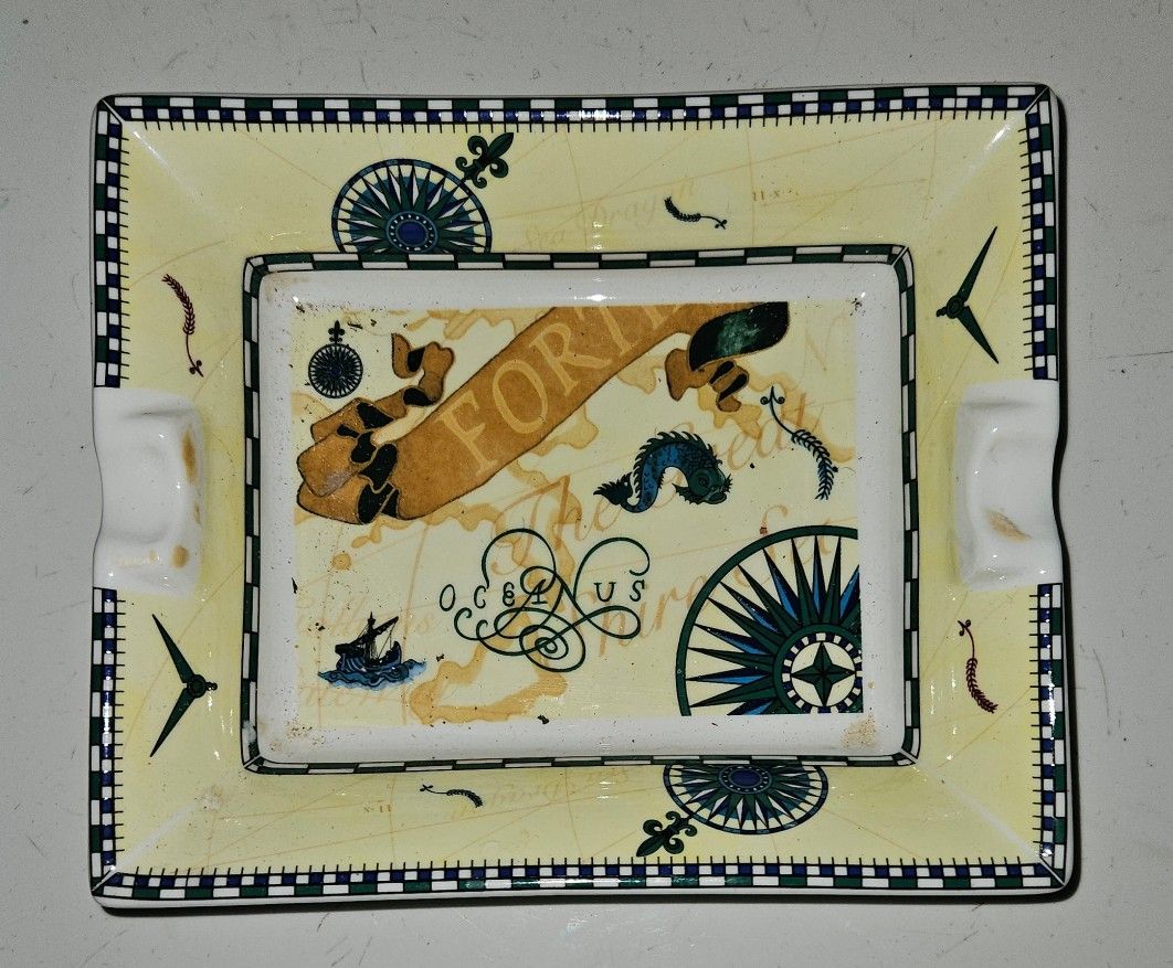 Vintage porcelain trinket tray or dish, featuring an old world map design.7.5"x6"x2"