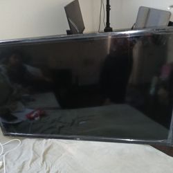 VIDĀO FLATSCREEN T.V. 50INCH