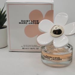 Marc Jacobs
 
Daisy Love Eau de Toilette

1.6 fl USED 
