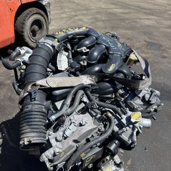 Motores Y Transmisiones 305/590/3018