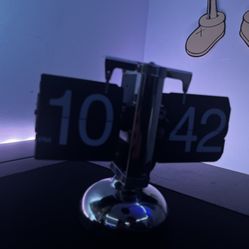 retro flip clock 