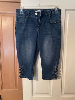 Women’s 9th & main cropped denim capris 16