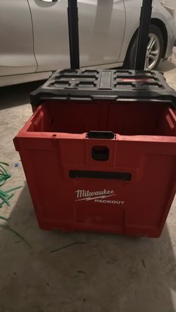 Milwaukee rollout pack-out