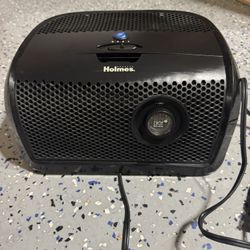 Holmes Air Purifier Barely Used 