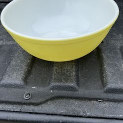 Vintage Pyrex Large Mixing Bowl 