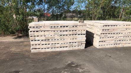 Bricks Bocks 15 1/2x 7 1/2x 3 1/2
