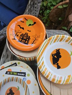 Halloween plate sets