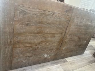 Free Oak Wood Table
