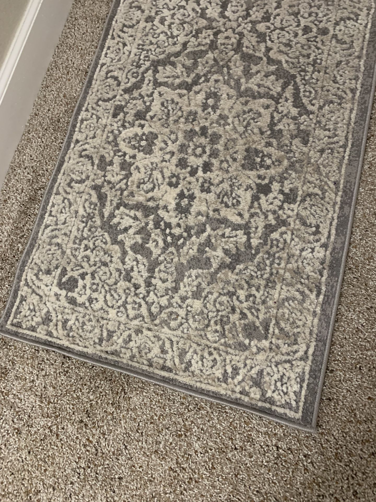 THEONI Flower Medallion 2’ X 7’ GreyBeige Rug for Sale in WA