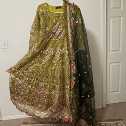 Pakistani Lehenga