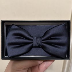 Navy Bow tie