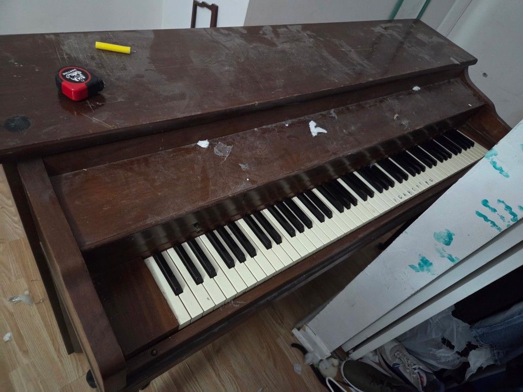Antique Piano For Free