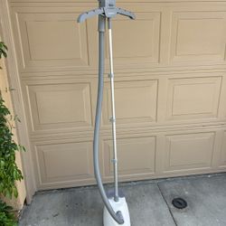 The Home Garment Steamer