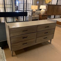 Aizen Dresser 