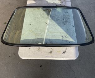 Porsche 911 Windshield