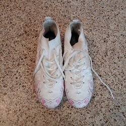Flag football cleats