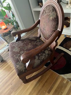 Oversize rocking chair