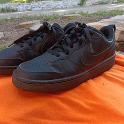 Black Air Jordan Size 7 Youth 