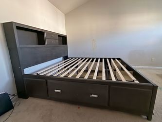 Ashley Caitbrook King Storage Bed + Dresser & Mirror | 8 Drawers | used like new - price negotiable
