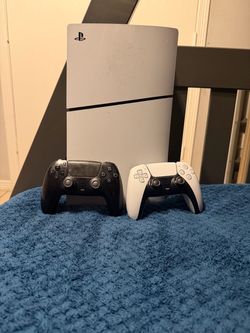 ps5 1 tb 2 controllers