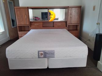Bedroom set